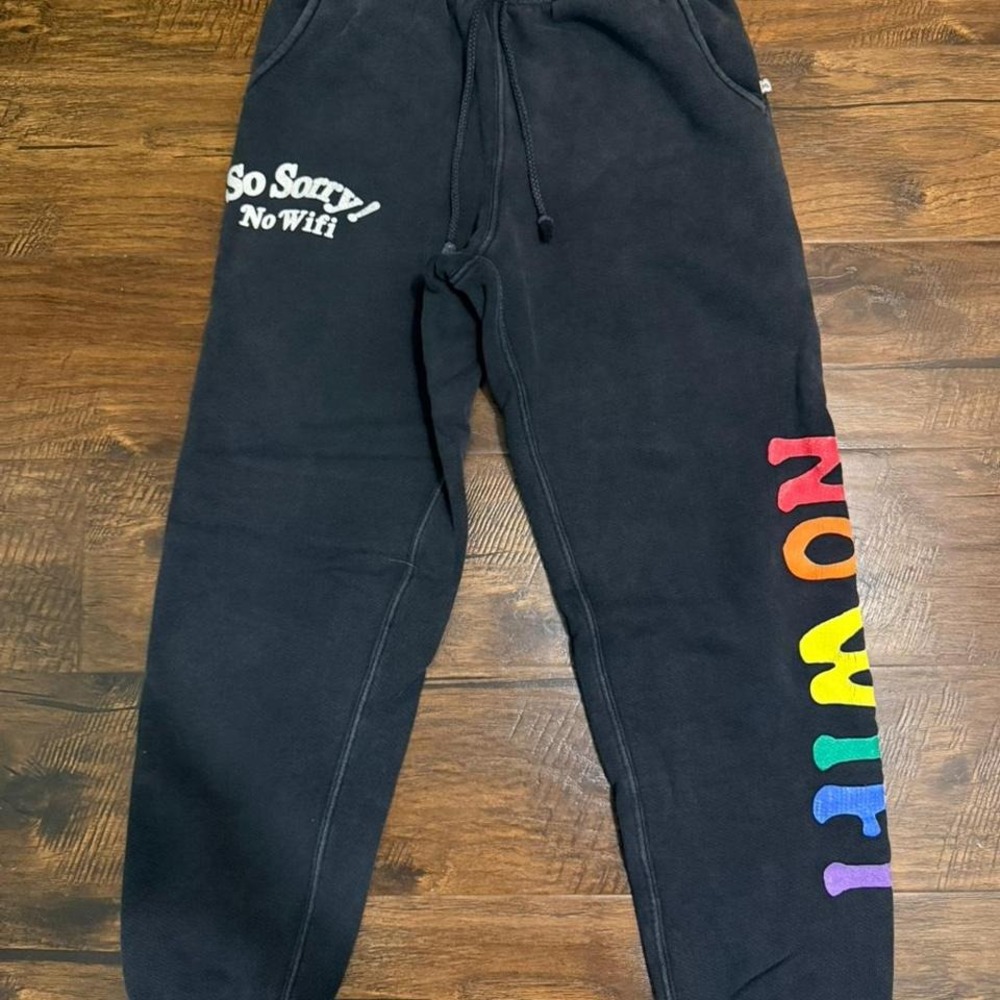 Madhappy So Sorry No Wifi Universal Essential Fleece Jogger Sweatpants Small